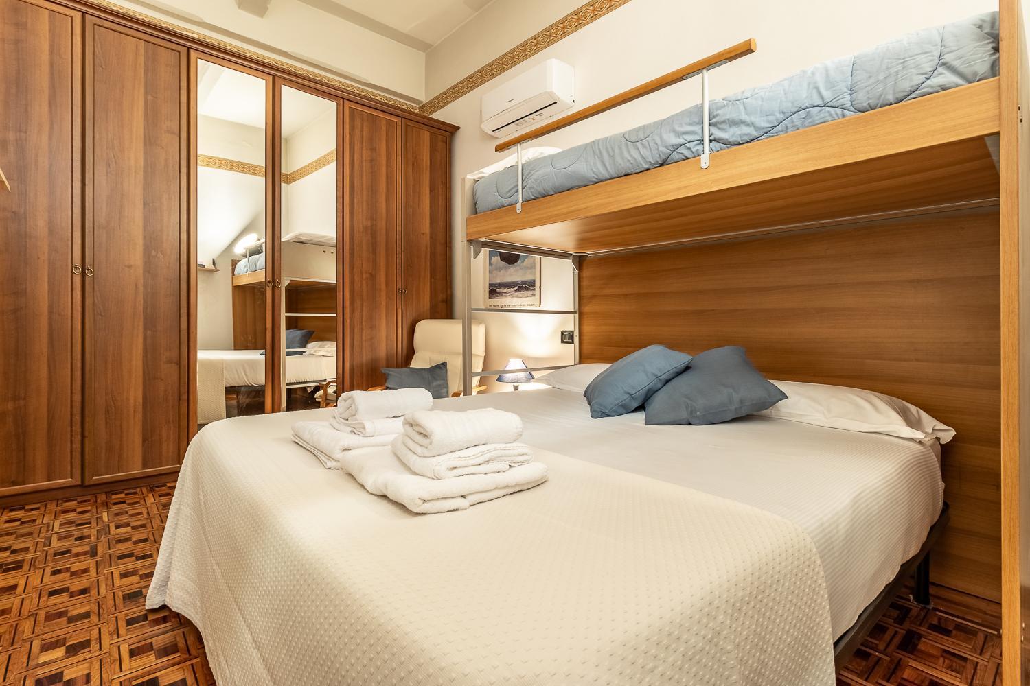Spacious Apt With Kitchenette, Near Piazza Maggiore Болонья Экстерьер фото