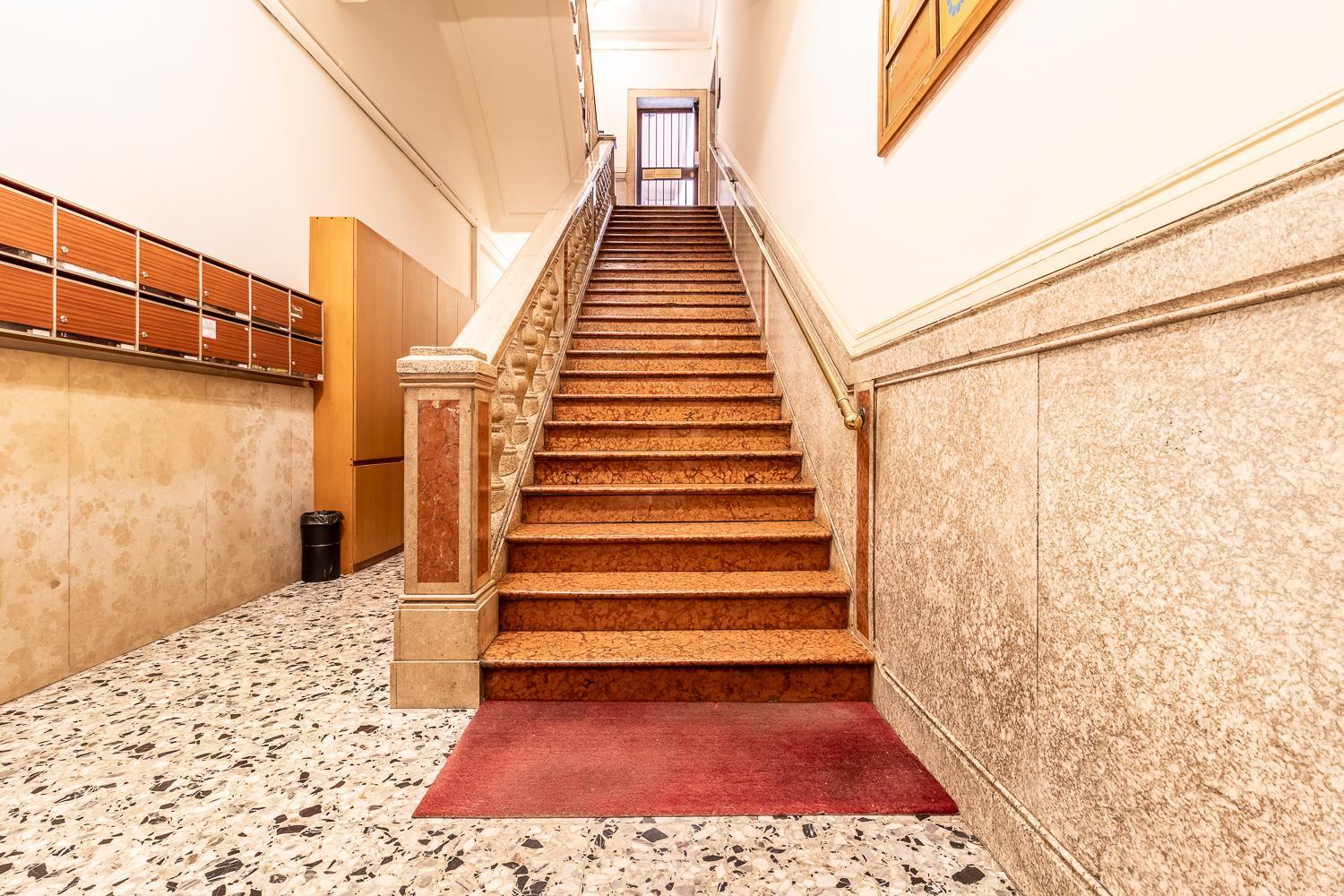Spacious Apt With Kitchenette, Near Piazza Maggiore Болонья Экстерьер фото